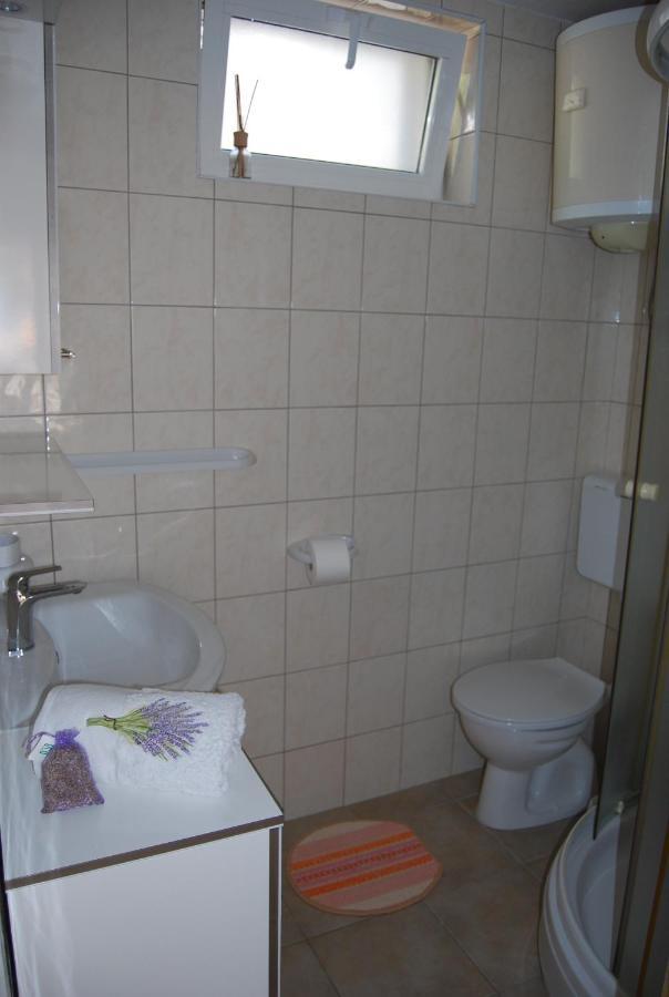 Apartment Lili 斯普利特卡 外观 照片